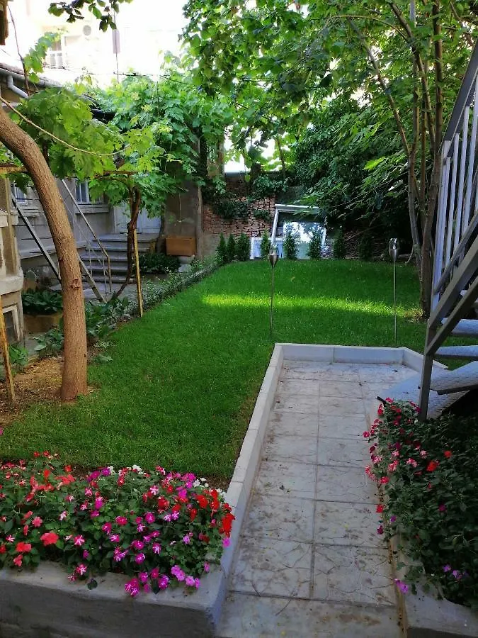 City Center Fresh Varna Apartment
