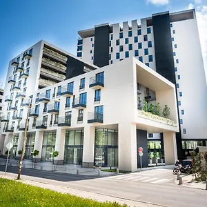Luxury In Building K55 With Free Garage Apartment