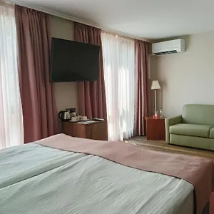Hugo Hotel